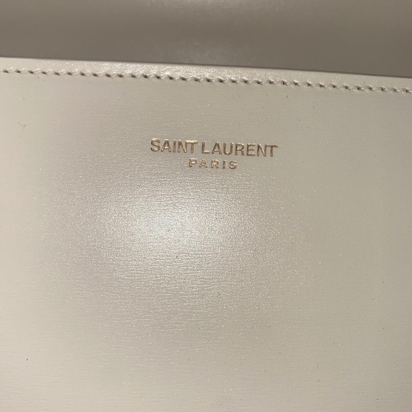 ❣️SOLD❣️Saint Laurent Medium Cassandra Bag - Picture 8 of 10